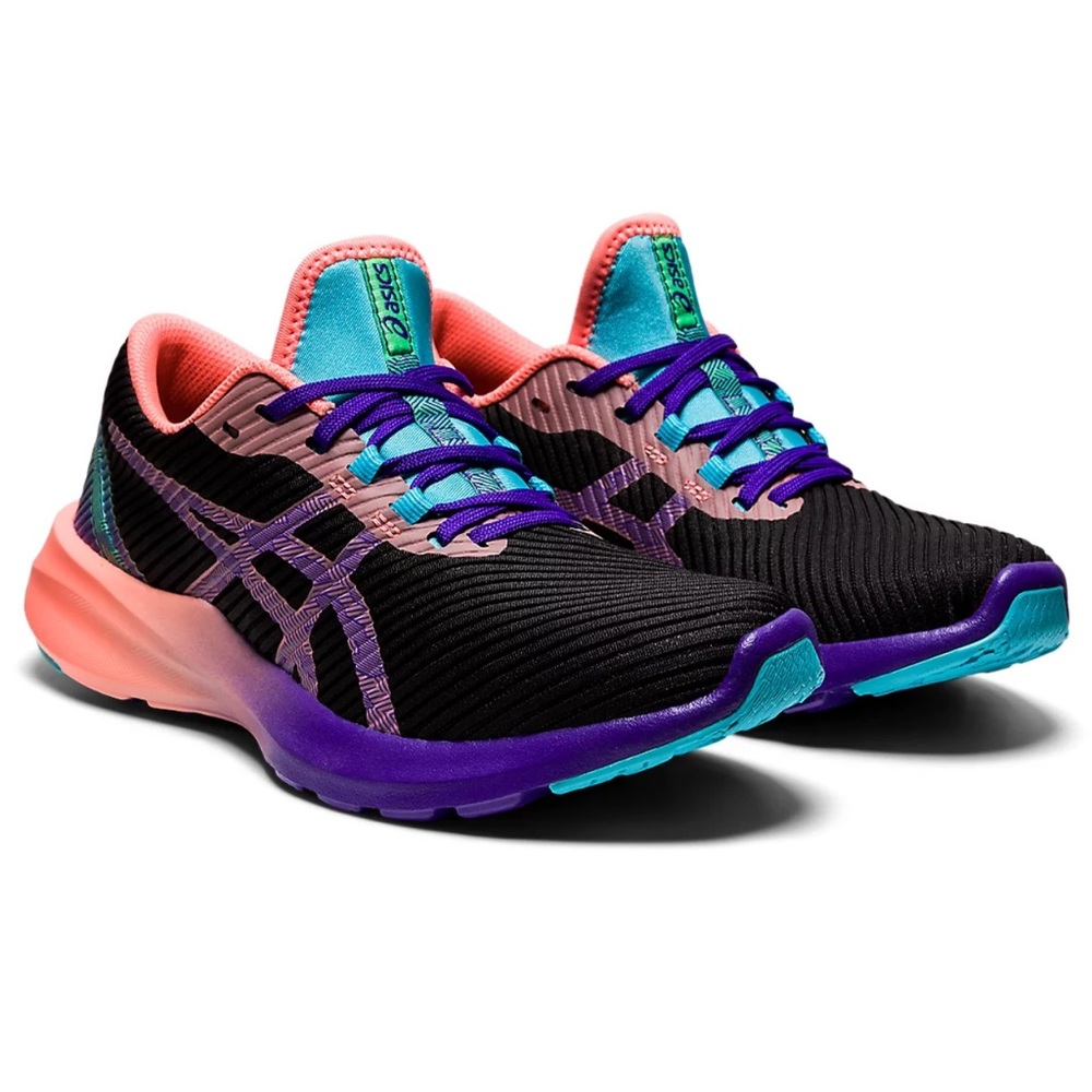 Women’s shoes